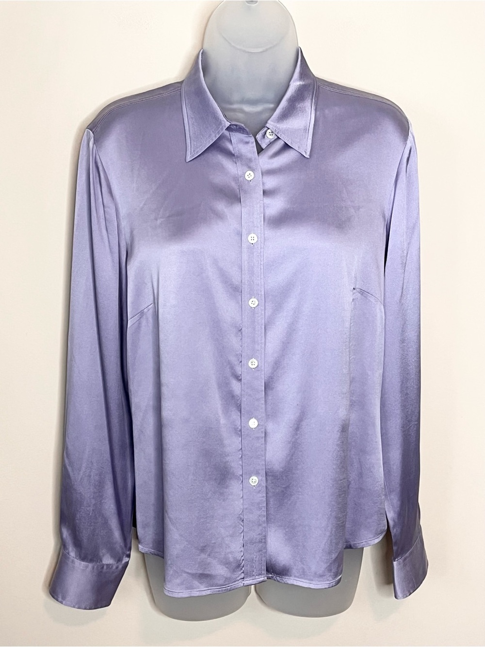 LANDS’ END Lilac Silk Stretch Satin Button Down Blouse Size 10 Quiet Luxury - Picture 2 of 6